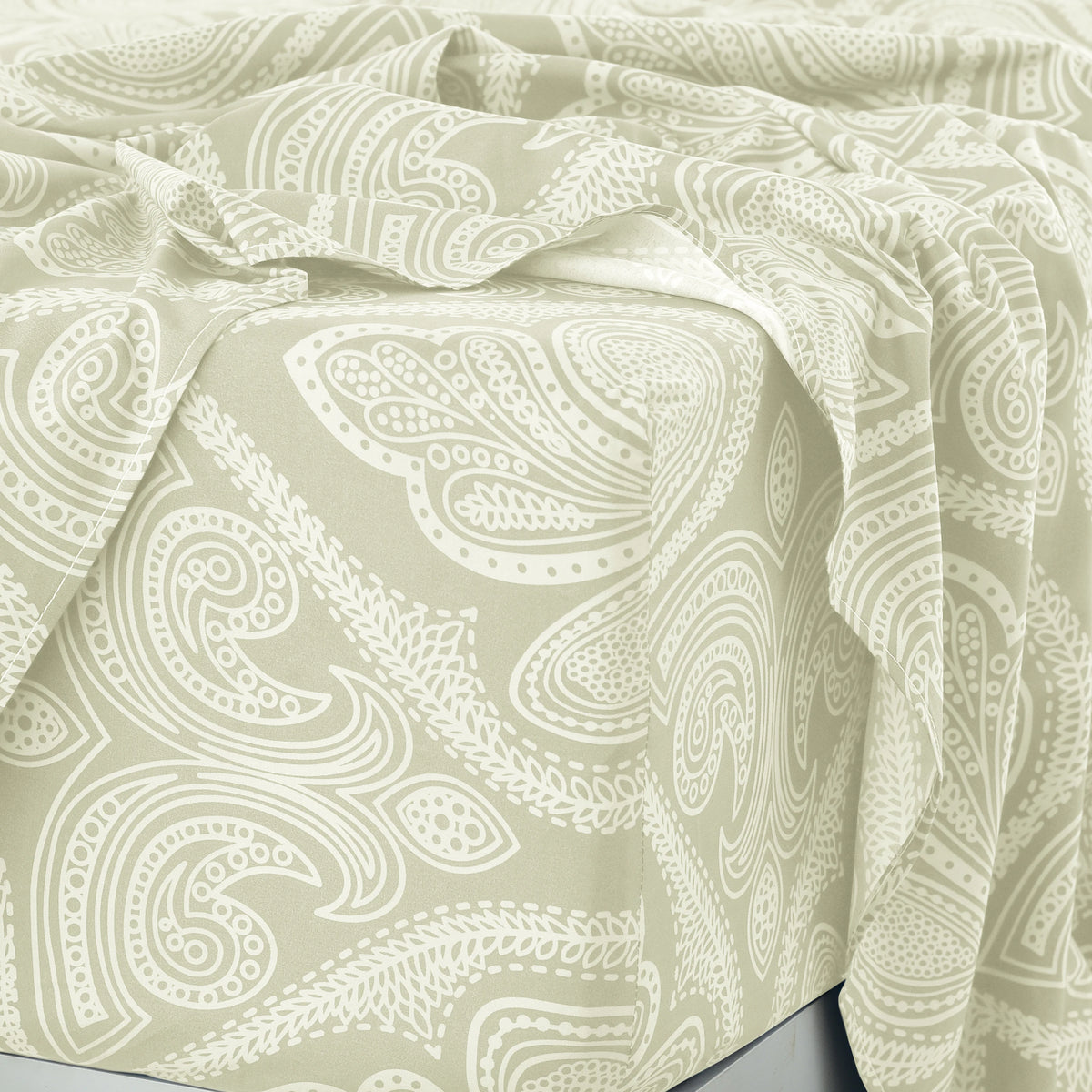Lux Decor 4-Piece Paisley Bed Sheet Set – Soft Brushed Microfiber Sheets with 16